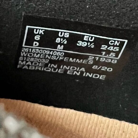 CLARKS Clarkwell Demi Ankle Boot Ultimate Comfort Collection in Black Suede 8.5 - Picture 12 of 12